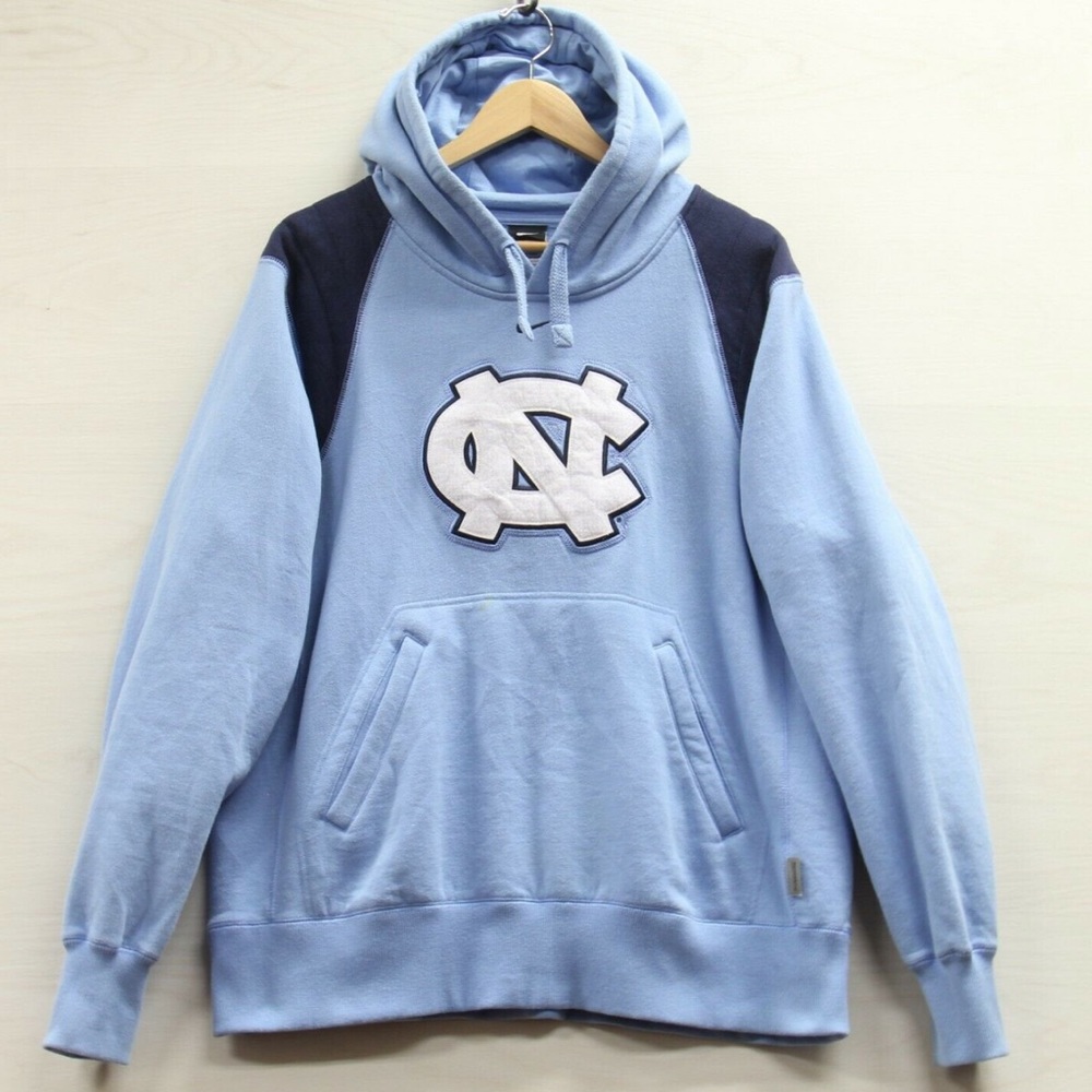 ISO - this exact unc sweatshirt in size large or extra large!
